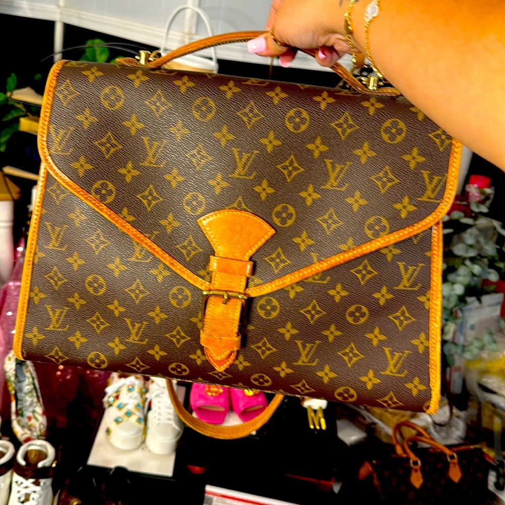 Authentic Louis Vuitton Monogram 1994 Beverly 41  Hand Bag Business Bah